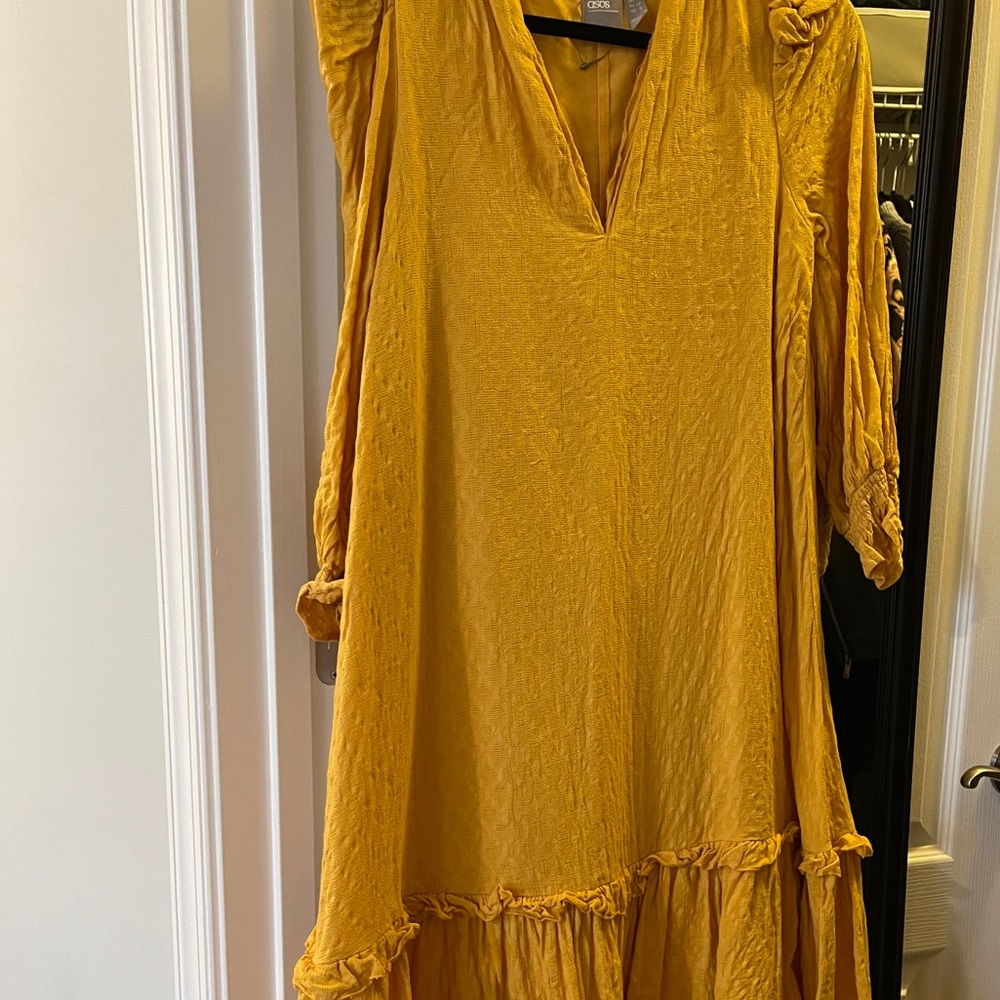 MIDI yellow dress (ASOS)